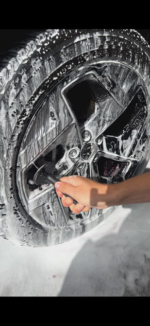 Wheel Cleaner kleurt paars op remstof