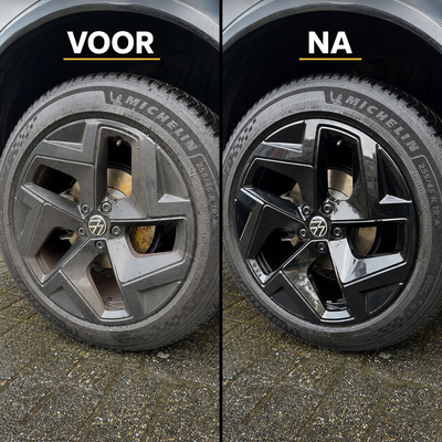 Donkere velg voor en na Wheel Cleaner